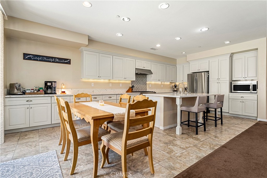 9226 Alta Cresta Avenue Riverside, CA 92508 - Photo 14 of 41 Gallery Image 14