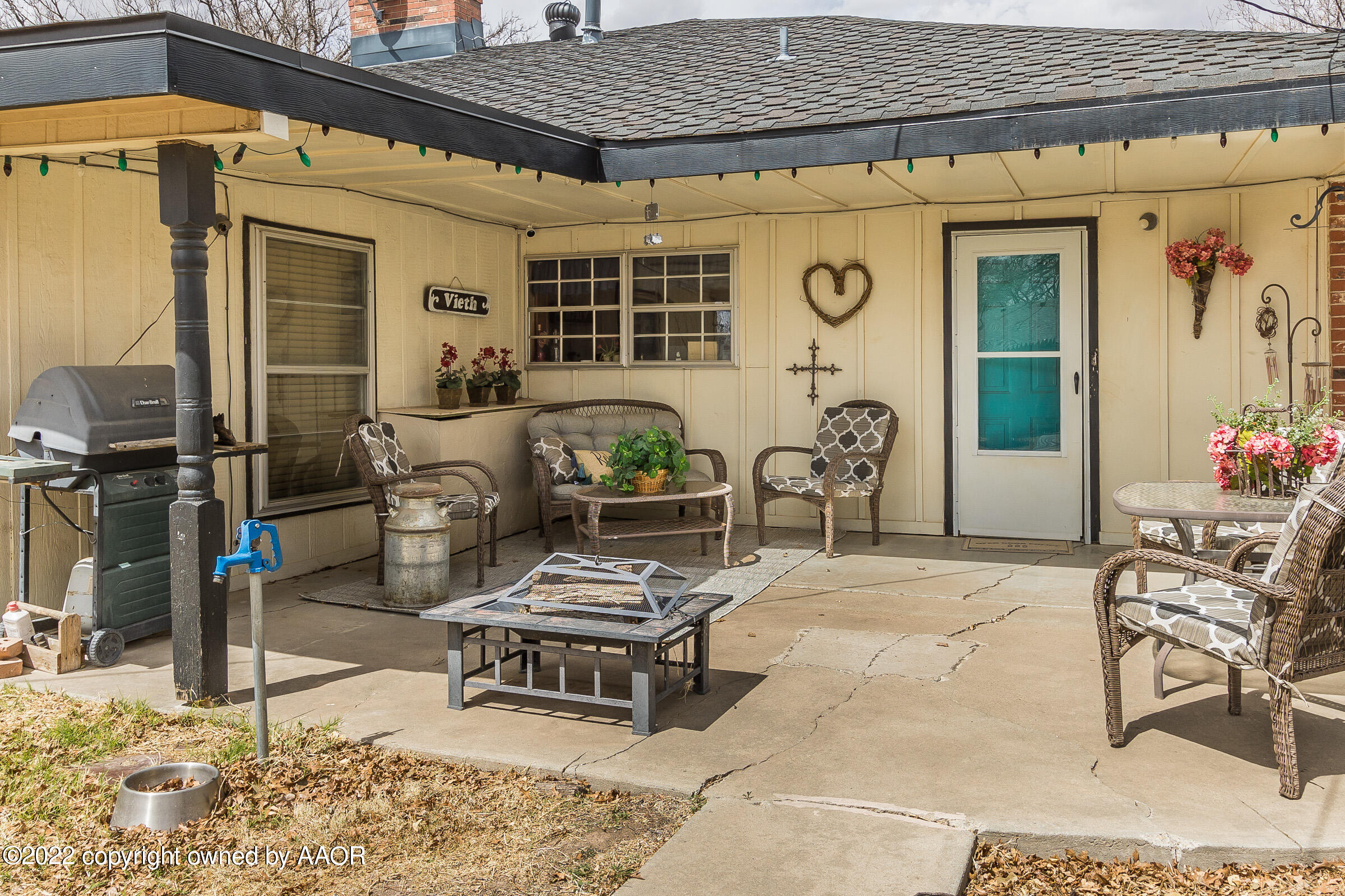 3310 Conner Drive Canyon, TX 79015 - Photo 23 of 24 a building outdoor space with patio furniture and potted plants