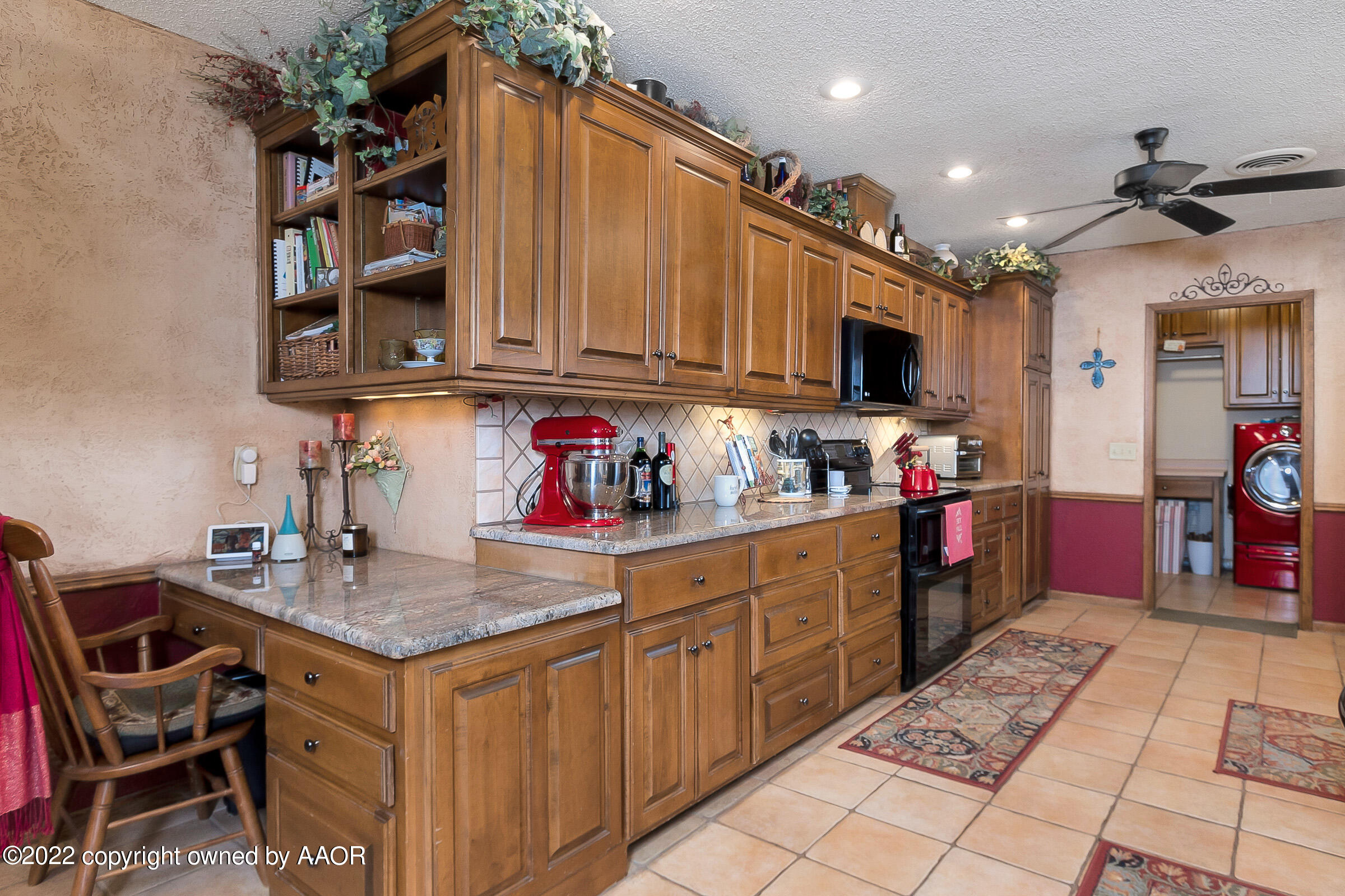 3310 Conner Drive Canyon, TX 79015 - Photo 8 of 24 a kitchen with a sink and cabinets