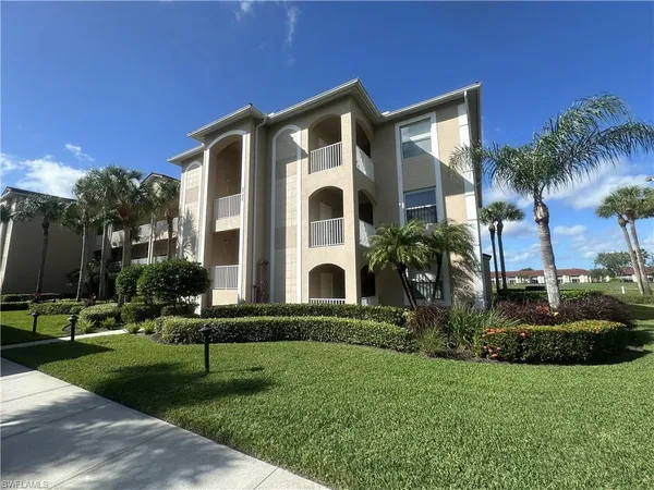 $5,200 | 2720 Cypress Trace Circle, Unit 2928, Naples, FL 34119