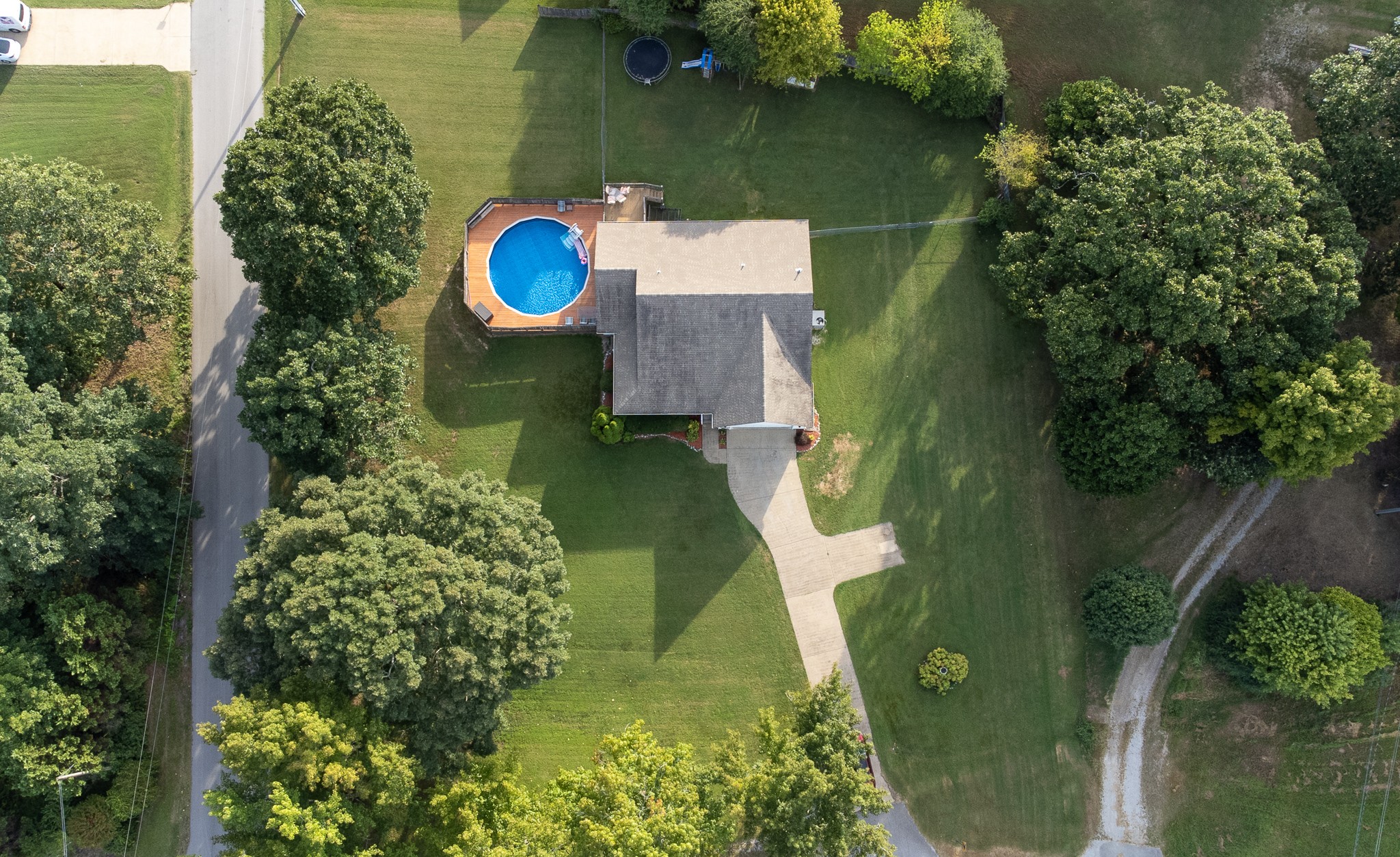 853 Prosser Road Leoma, TN 38468 - Photo 4 of 29 an aerial view of a house with a yard