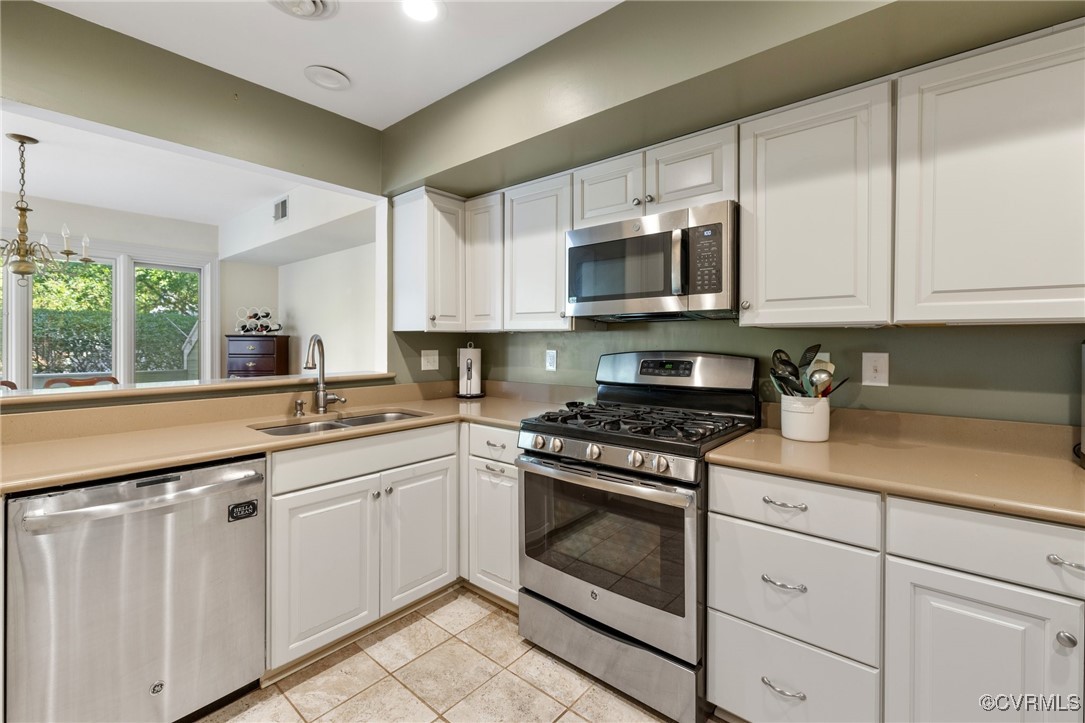 3117 Stony Point Road, Unit B Richmond, VA 23235 - Photo 12 of 29 Gallery Image 12