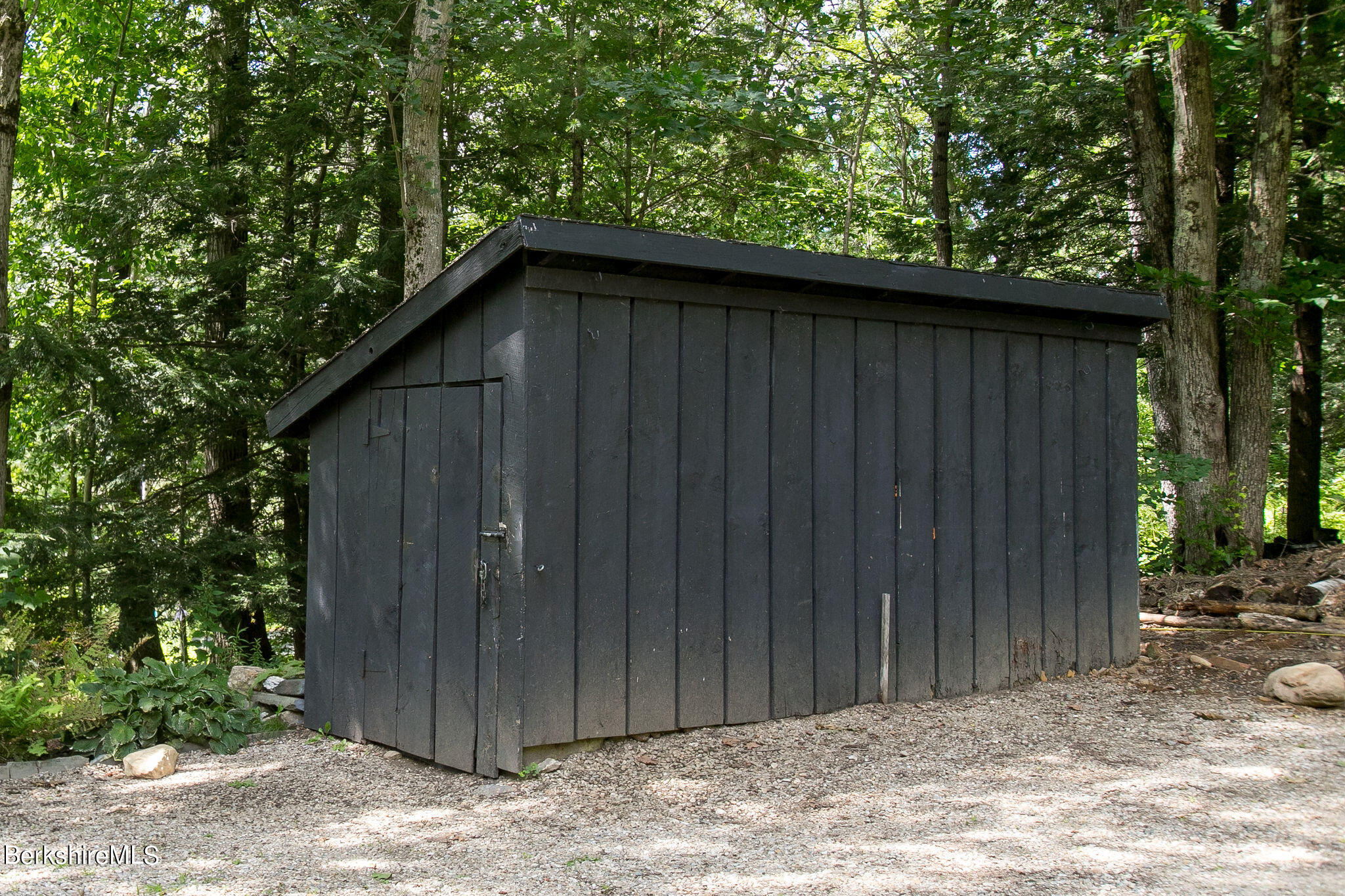17 South Sandisfield Road Sandisfield, MA 01255 - Photo 11 of 34 Shed