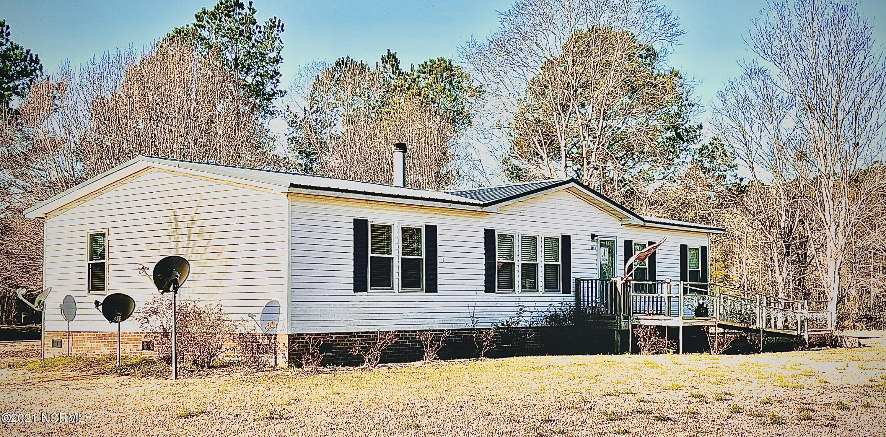 1661 Lake Road Willard, NC 28478 - Photo 2 of 32 File_022