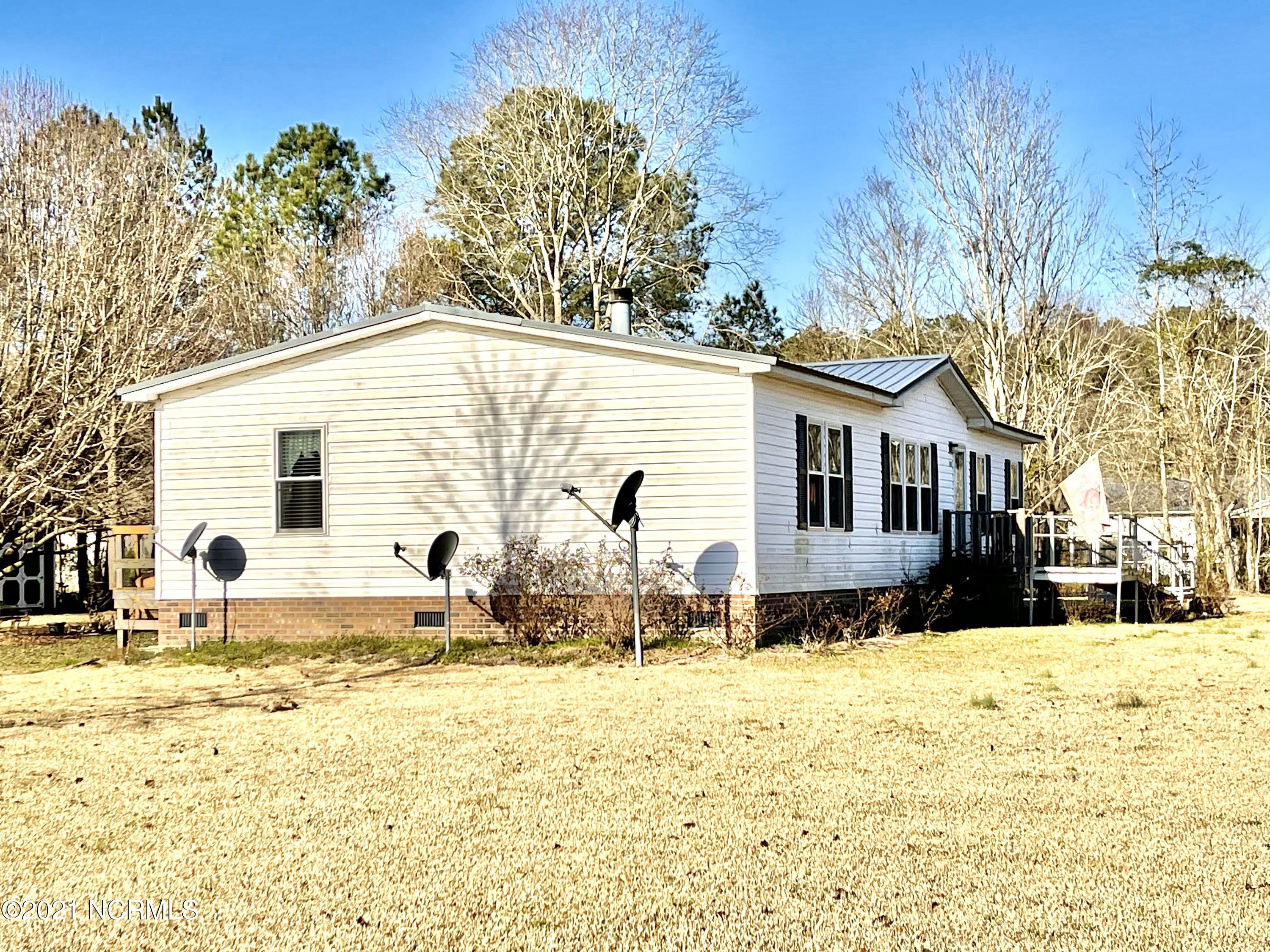 1661 Lake Road Willard, NC 28478 - Photo 4 of 32 File_021