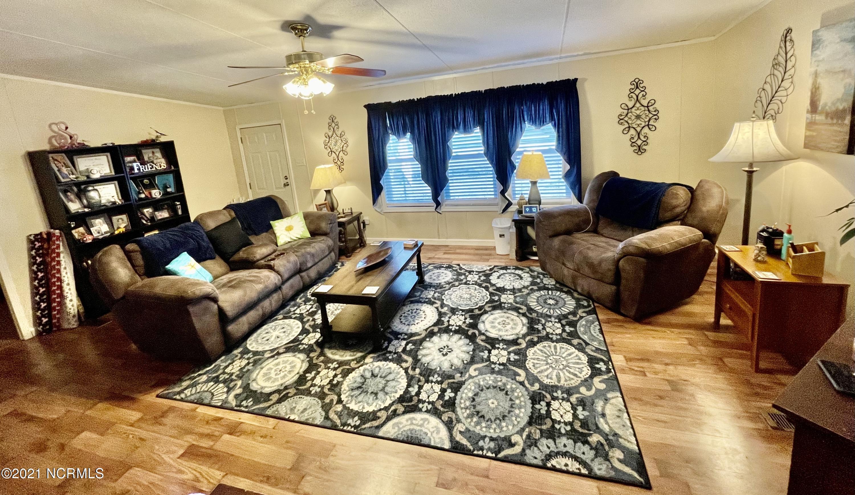 1661 Lake Road Willard, NC 28478 - Photo 6 of 32 File_001