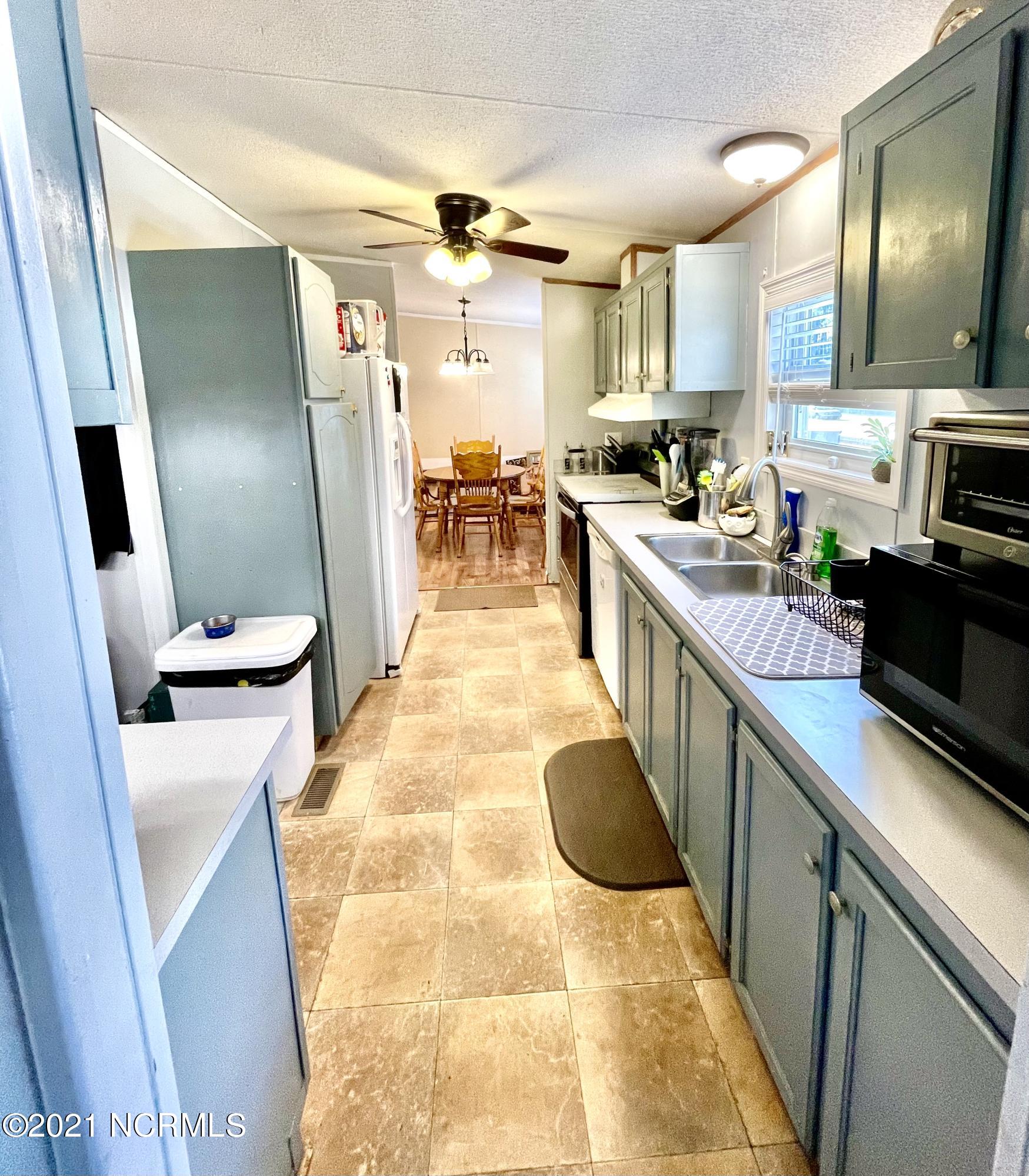 1661 Lake Road Willard, NC 28478 - Photo 10 of 32 File_005