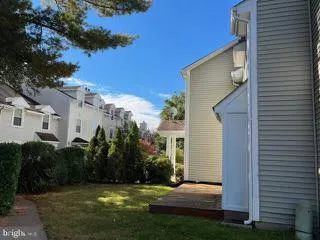 $2,650 | 14350 Gringsby Court, Centreville, VA 20120