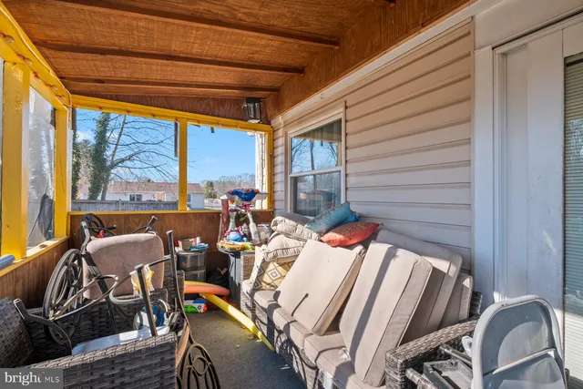 $385,000 | 10233 Briarwood Place, Waldorf, MD 20601