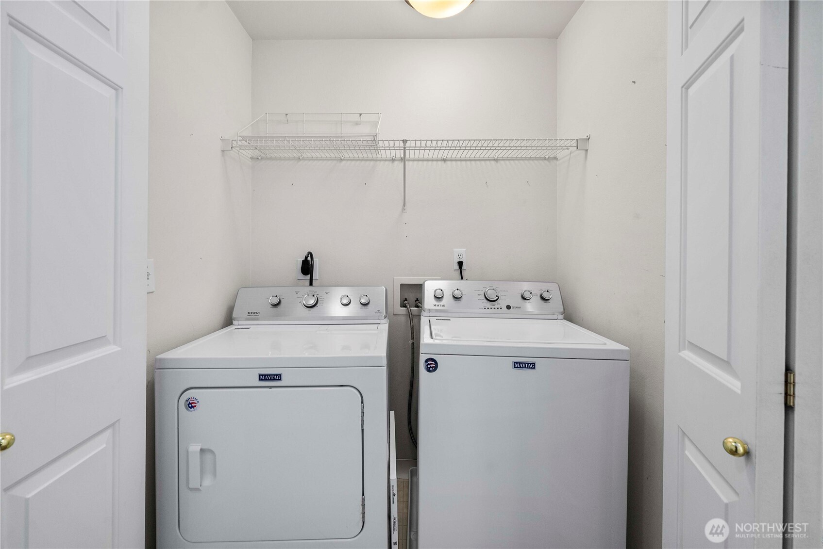 6611 Millstone Lane Southeast, Unit F101 Lacey, WA 98513 - Photo 38 of 40 a utility room with dryer and washer