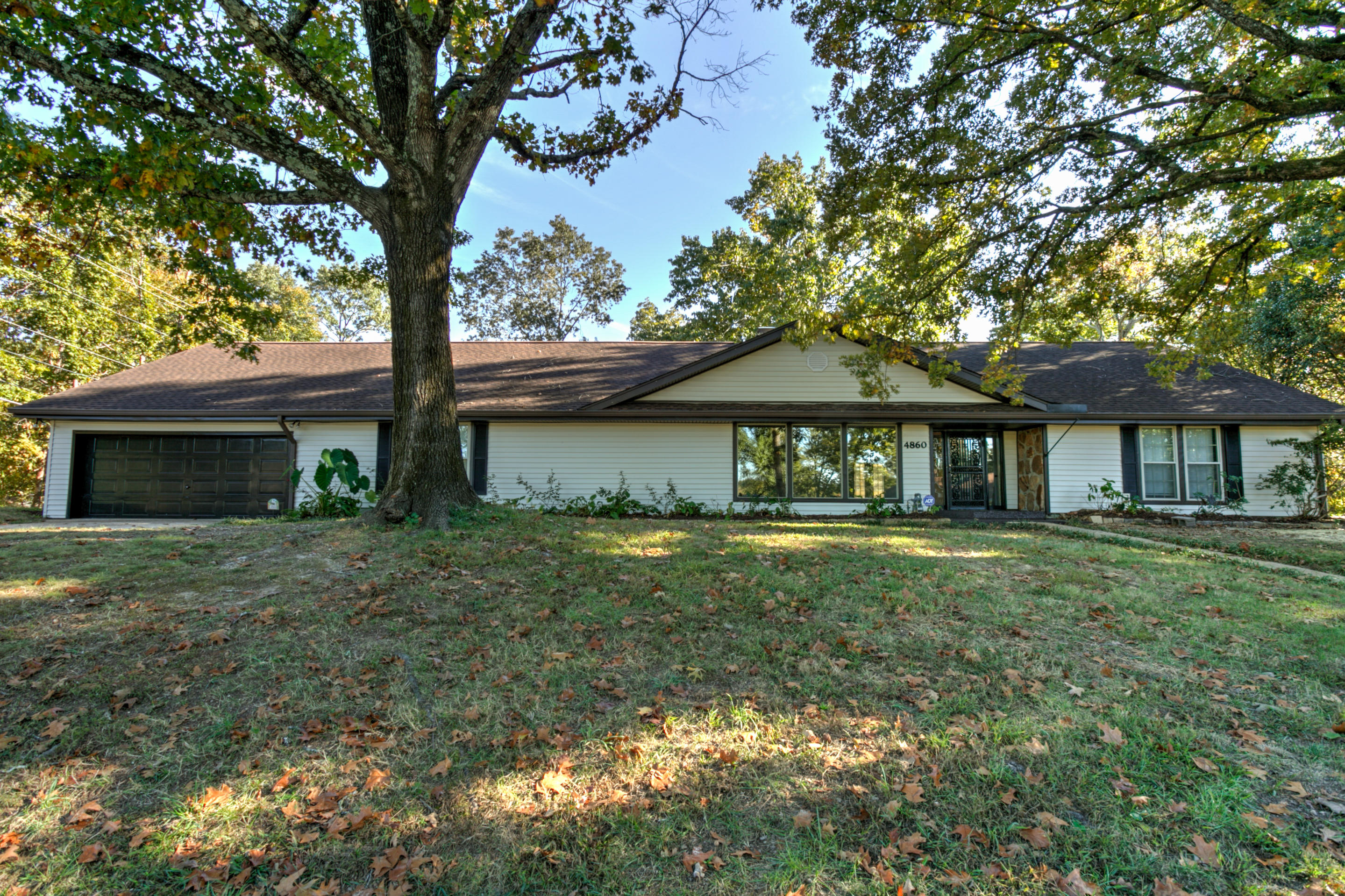 4860 Lone Hill Road Chattanooga, TN 37416 - Photo 1 of 27 Front of Home