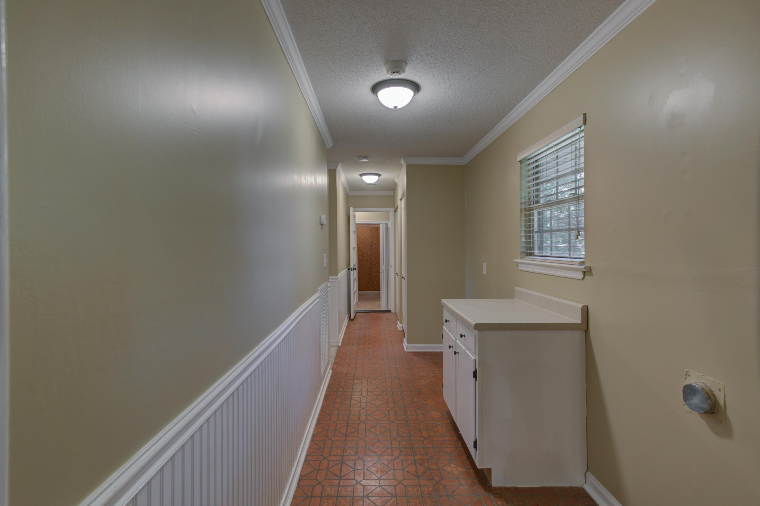 4860 Lone Hill Road Chattanooga, TN 37416 - Photo 14 of 27 Laundry Room