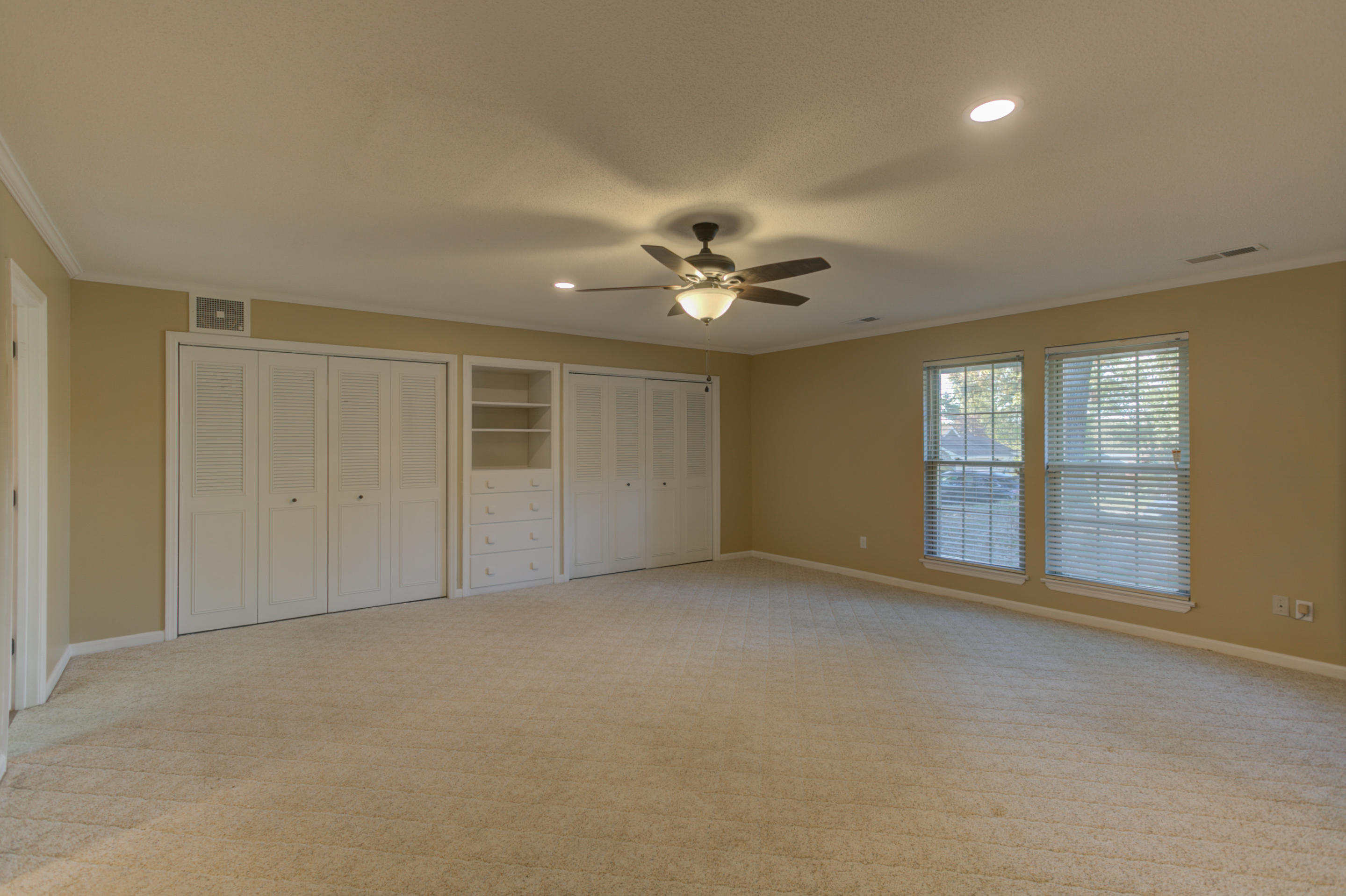 4860 Lone Hill Road Chattanooga, TN 37416 - Photo 19 of 27 Master With Built-ins