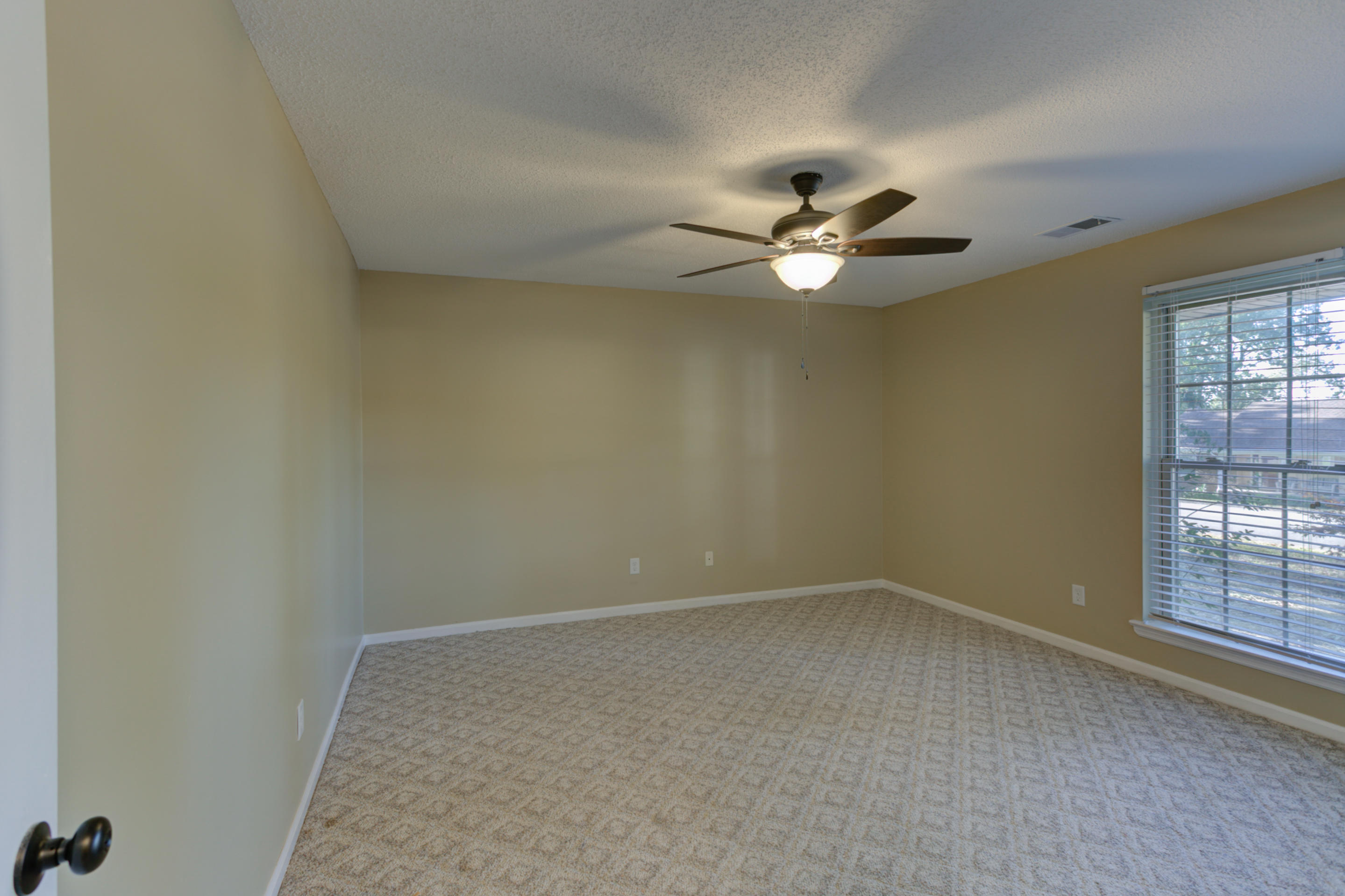 4860 Lone Hill Road Chattanooga, TN 37416 - Photo 21 of 27 Bedroom 2