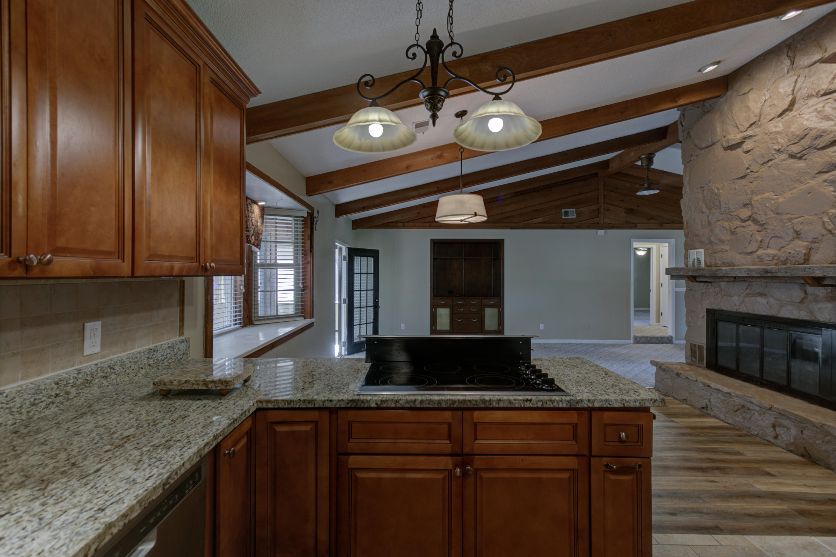 4860 Lone Hill Road Chattanooga, TN 37416 - Photo 6 of 27 Electric Range
