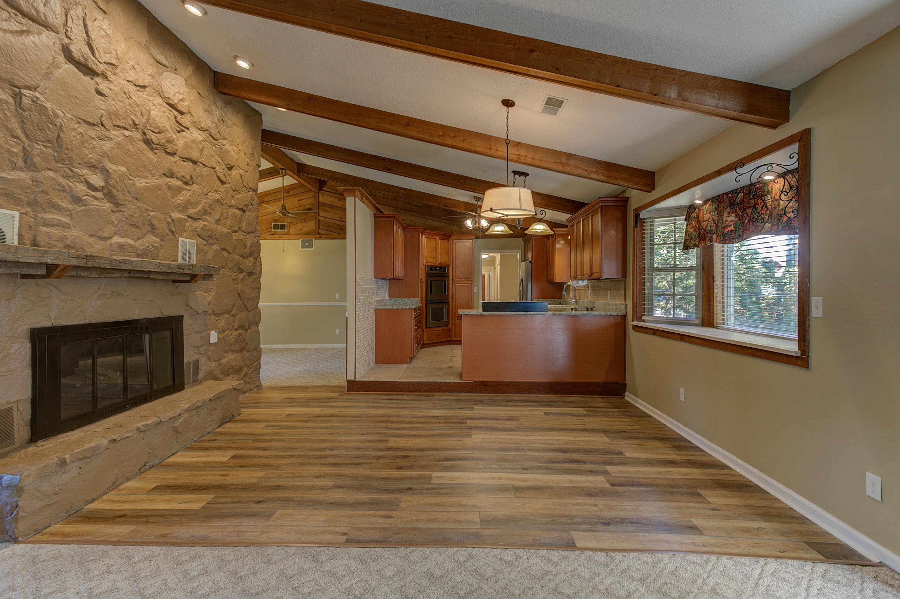 4860 Lone Hill Road Chattanooga, TN 37416 - Photo 7 of 27 Eat In Kitchen