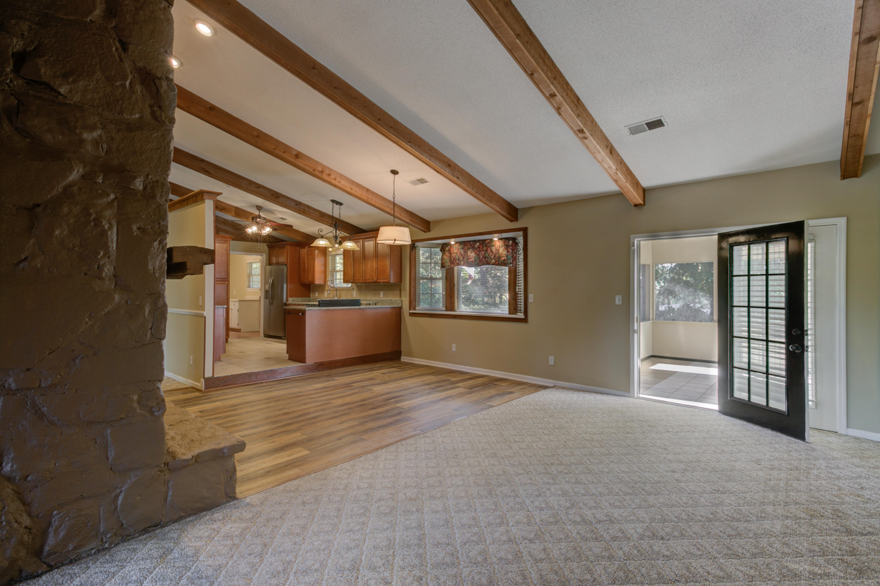 4860 Lone Hill Road Chattanooga, TN 37416 - Photo 8 of 27 Kitchen & Keeping Room