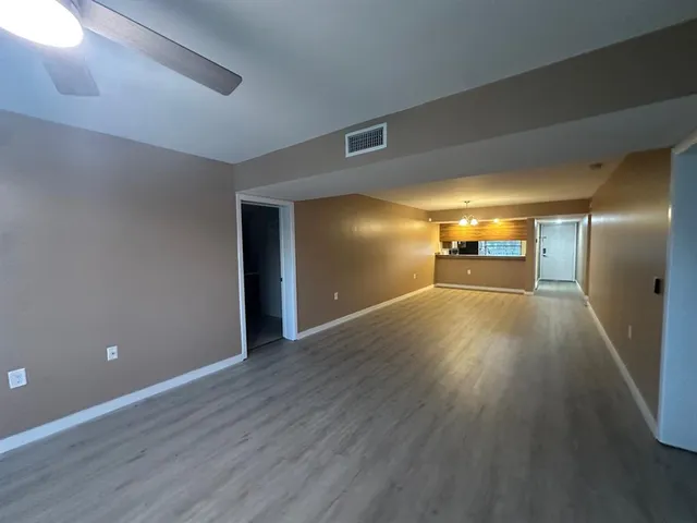 $2,500 | 1717 Whitehall Drive, Unit 201, Davie, FL 33324