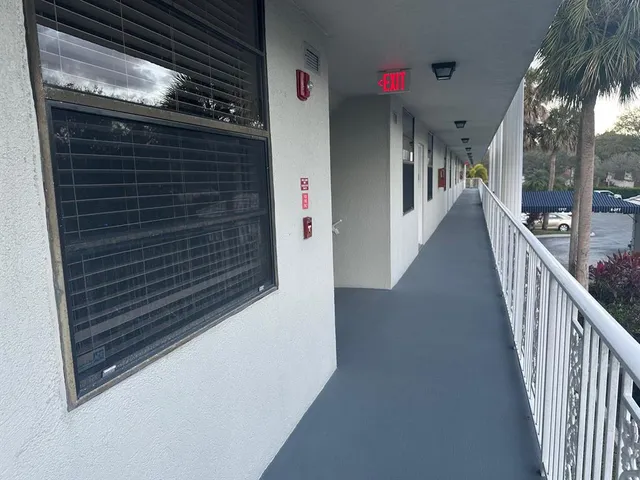 $2,500 | 1717 Whitehall Drive, Unit 201, Davie, FL 33324