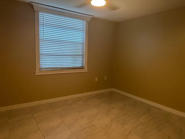 $2,500 | 1717 Whitehall Drive, Unit 201, Davie, FL 33324