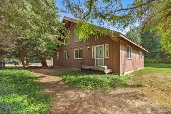 $700,000 | 9605 East Leavenworth Road, Leavenworth, WA 98826