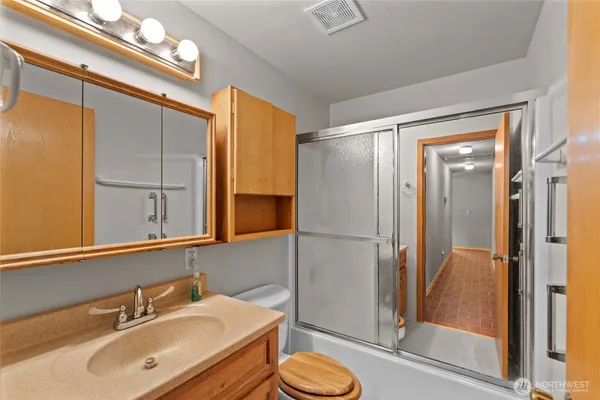 $700,000 | 9605 East Leavenworth Road, Leavenworth, WA 98826