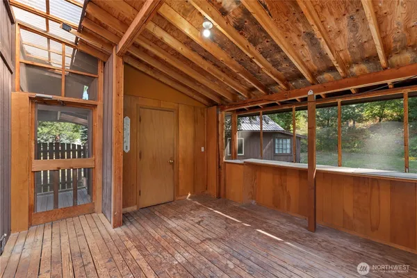 $700,000 | 9605 East Leavenworth Road, Leavenworth, WA 98826