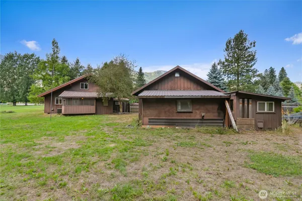 $700,000 | 9605 East Leavenworth Road, Leavenworth, WA 98826