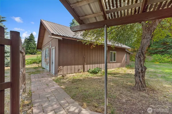 $700,000 | 9605 East Leavenworth Road, Leavenworth, WA 98826