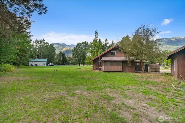 $700,000 | 9605 East Leavenworth Road, Leavenworth, WA 98826