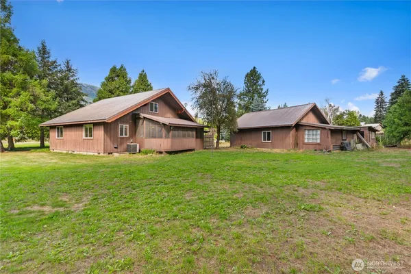 $700,000 | 9605 East Leavenworth Road, Leavenworth, WA 98826