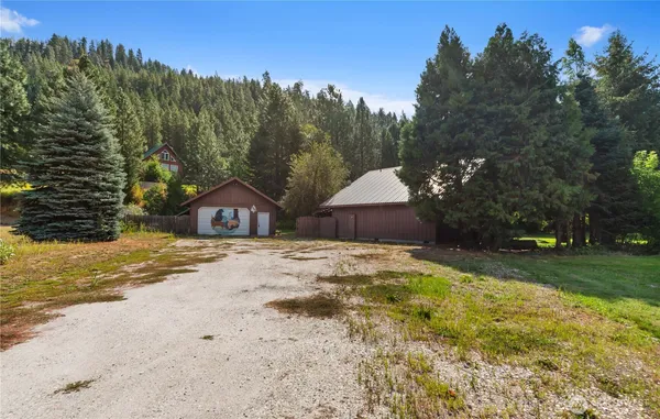 $700,000 | 9605 East Leavenworth Road, Leavenworth, WA 98826