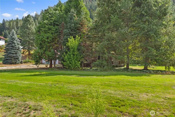 $700,000 | 9605 East Leavenworth Road, Leavenworth, WA 98826