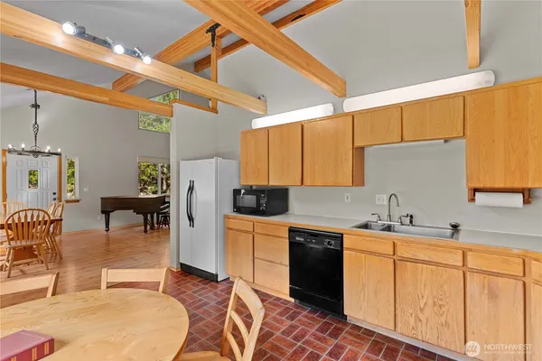 $700,000 | 9605 East Leavenworth Road, Leavenworth, WA 98826