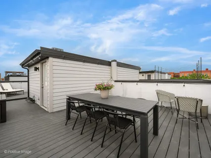 $1,050,000 | 525 North Bishop Street, Unit 5, Chicago, IL 60642