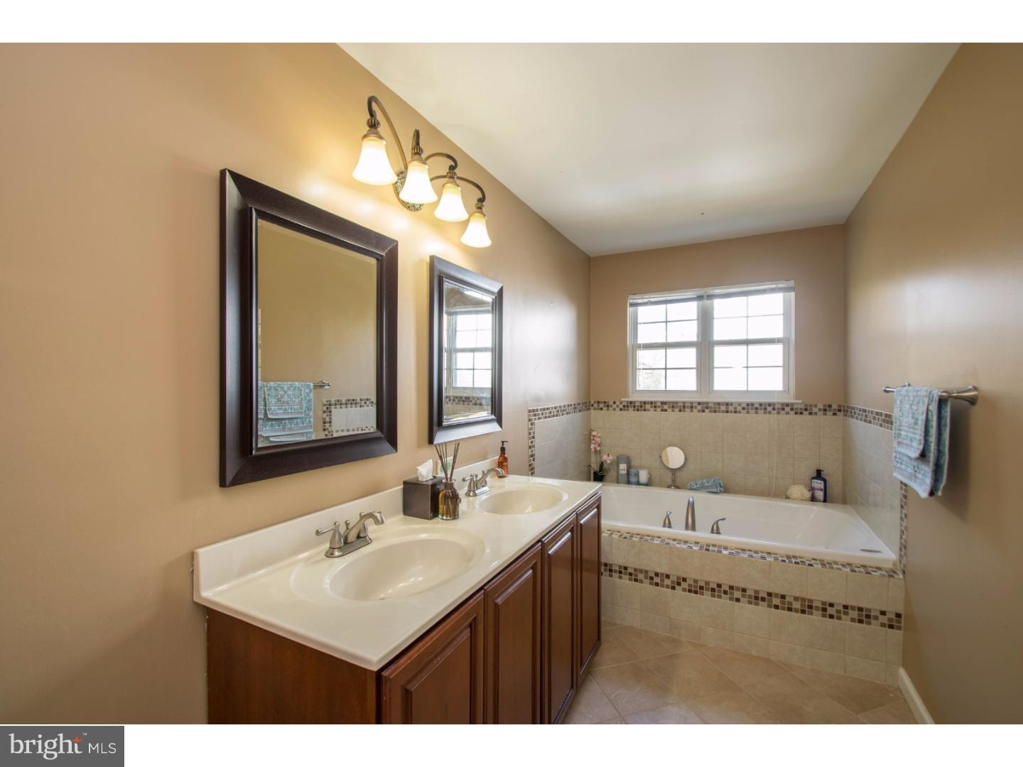 27 Savoy Road Newark, DE 19702 - Photo 23 of 25 Master Bathroom