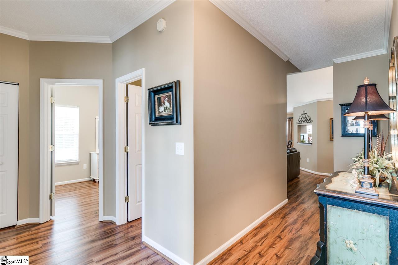 1 Woolridge Way Greer, SC 29650 - Photo 3 of 32 Gallery Image 3