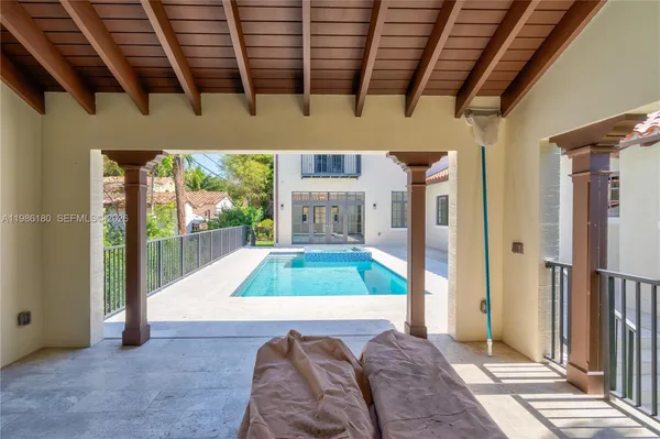 $16,000 | 519 Alhambra Circle, Coral Gables, FL 33134