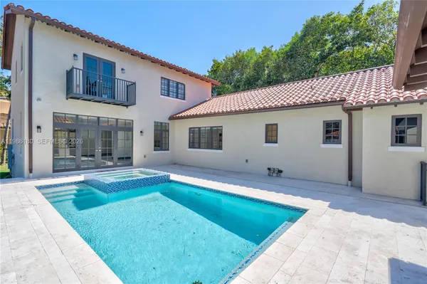 $16,000 | 519 Alhambra Circle, Coral Gables, FL 33134