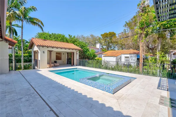 $16,000 | 519 Alhambra Circle, Coral Gables, FL 33134