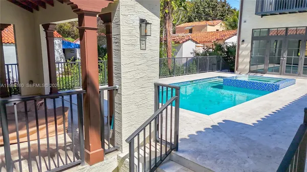 $16,000 | 519 Alhambra Circle, Coral Gables, FL 33134