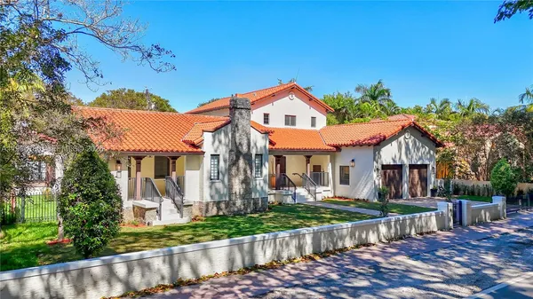 $16,000 | 519 Alhambra Circle, Coral Gables, FL 33134