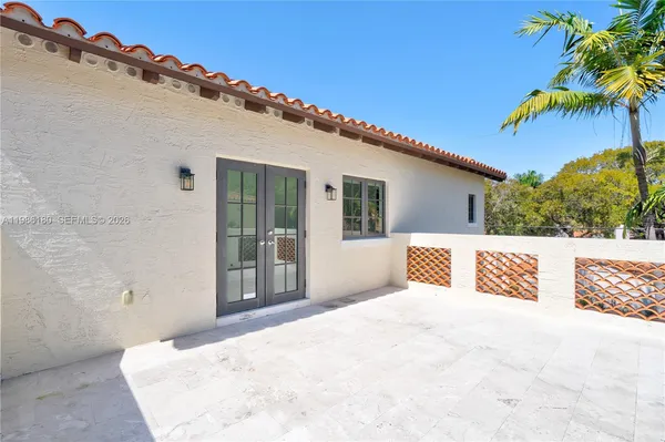 $16,000 | 519 Alhambra Circle, Coral Gables, FL 33134