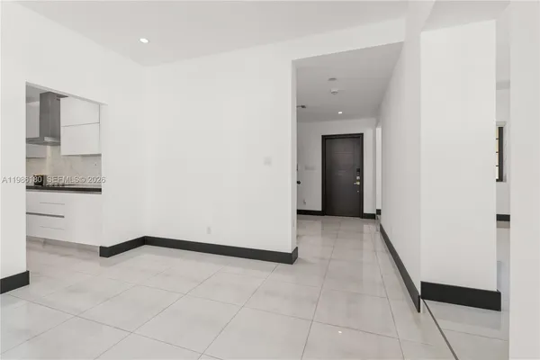 $16,000 | 519 Alhambra Circle, Coral Gables, FL 33134