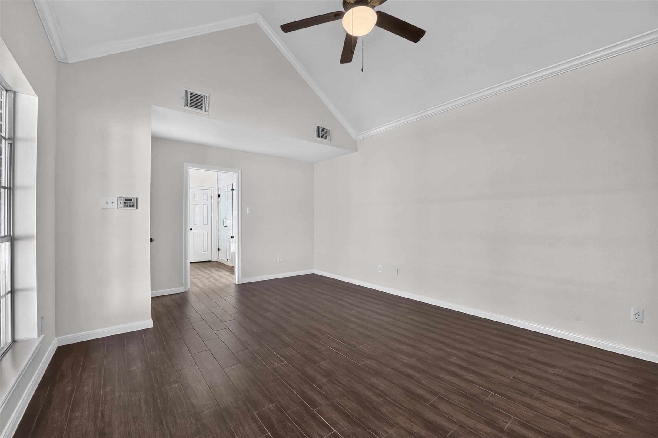 6006 Matt Road Humble, TX 77346 - Photo 11 of 34 Primary Bedroom