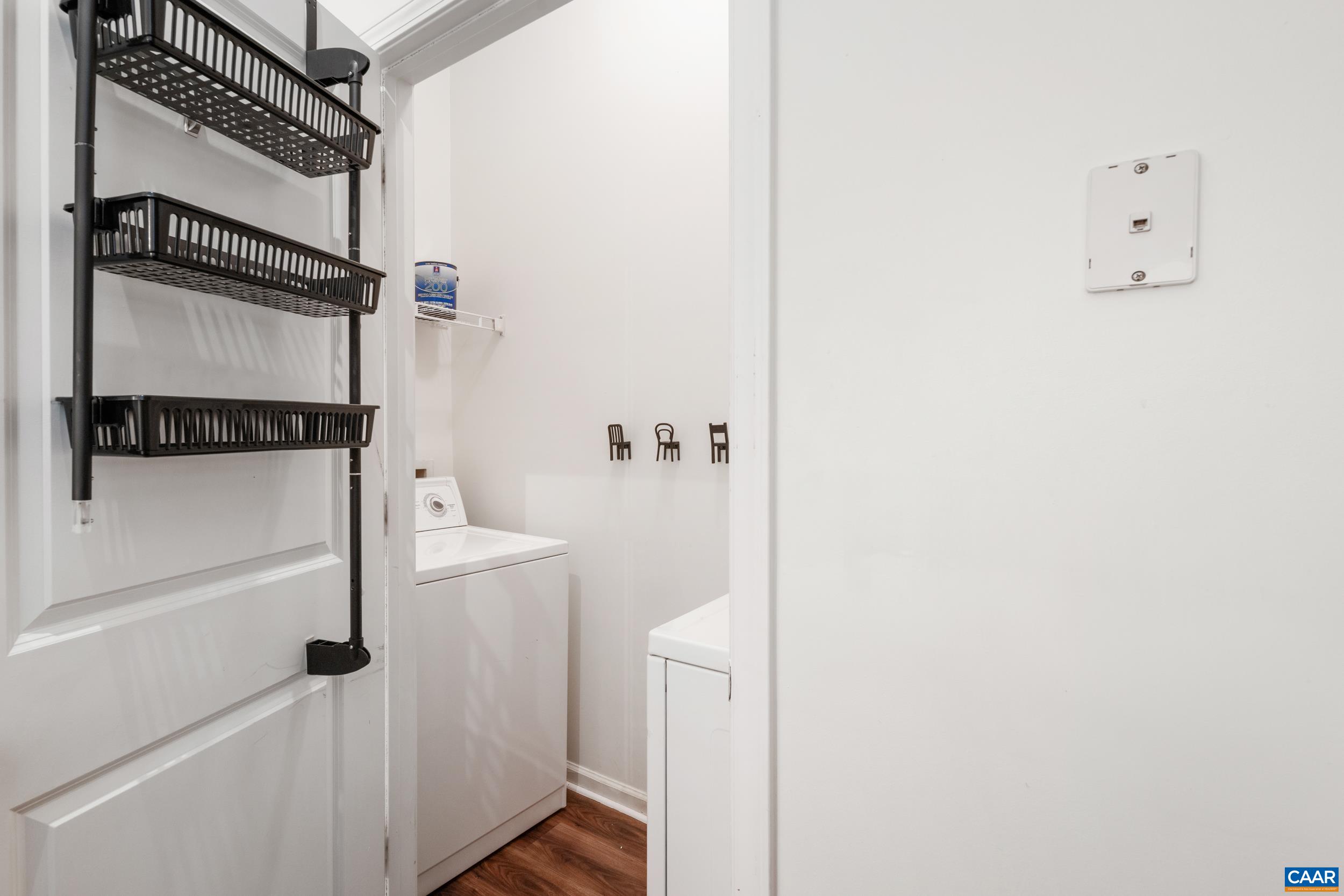 760 Walker Square, Unit 4B Charlottesville, VA 22903 - Photo 6 of 40 a bathroom with a shower