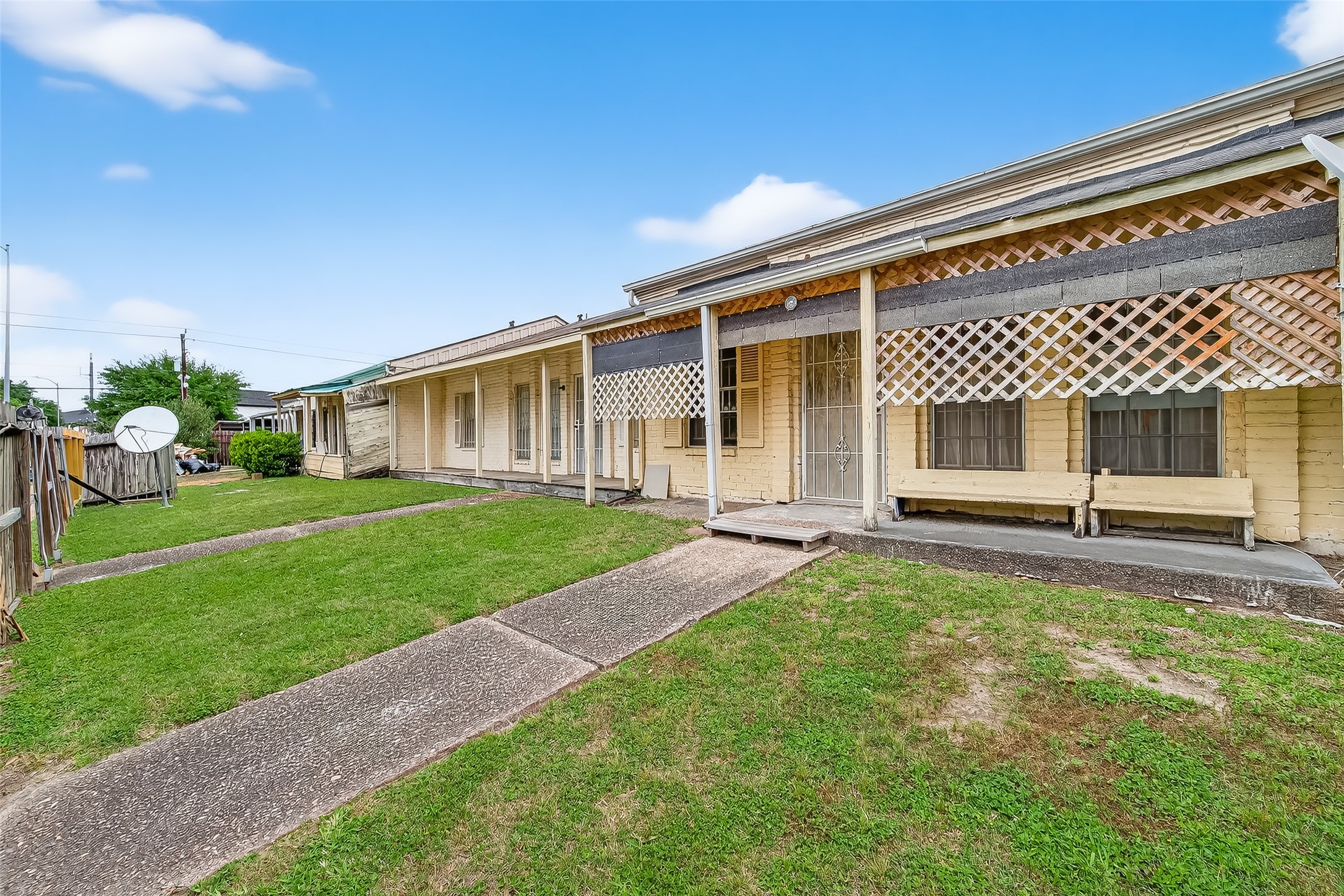 6201 Ranchester Drive, Unit 4 Houston, TX 77036 - Photo 3 of 34