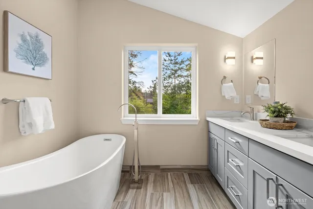 $3,300 | 6417 Ellis Avenue South, Seattle, WA 98108