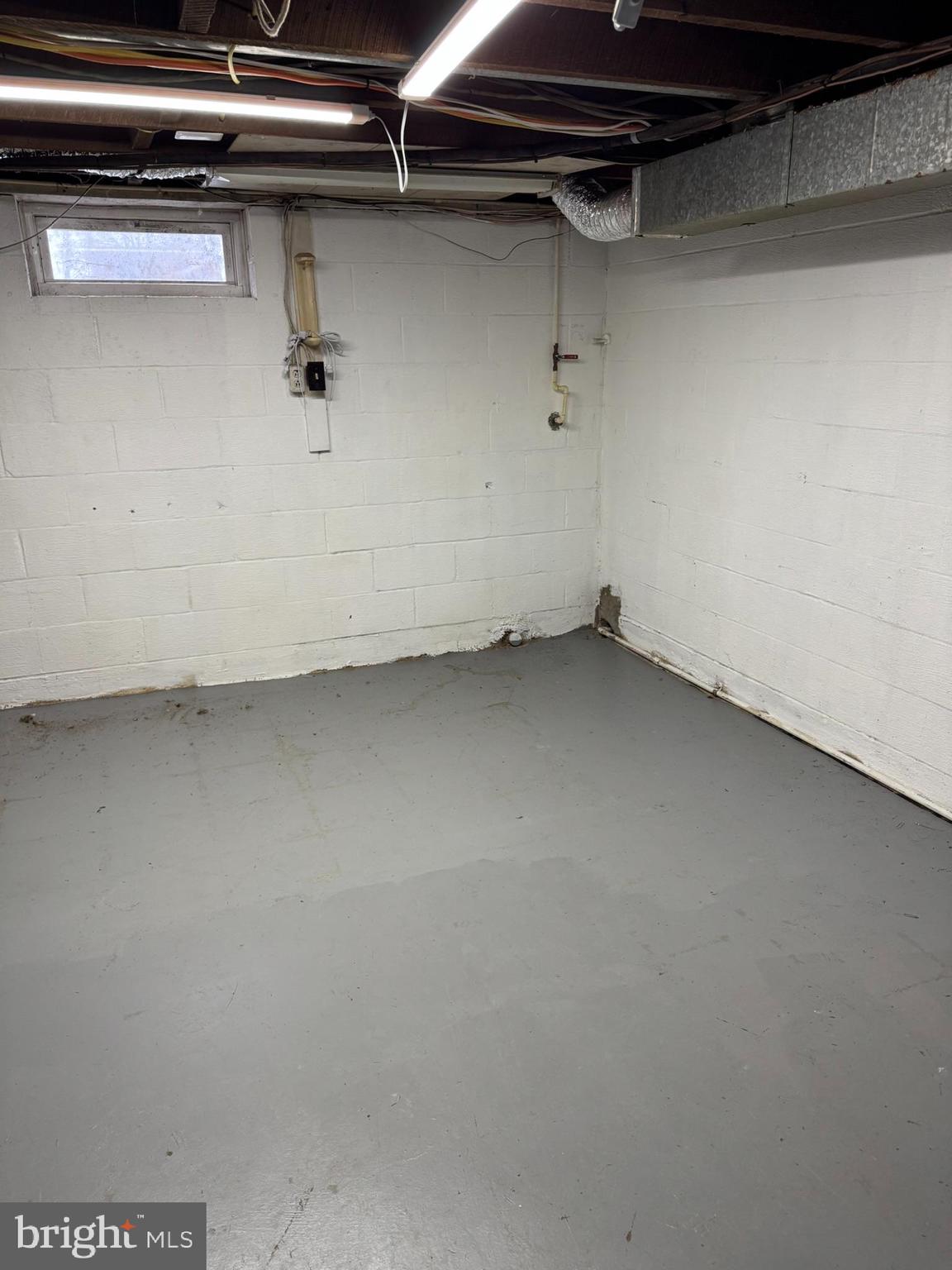 10012 Ellis Road Manassas, VA 20111 - Photo 35 of 71 a view of a room with rack