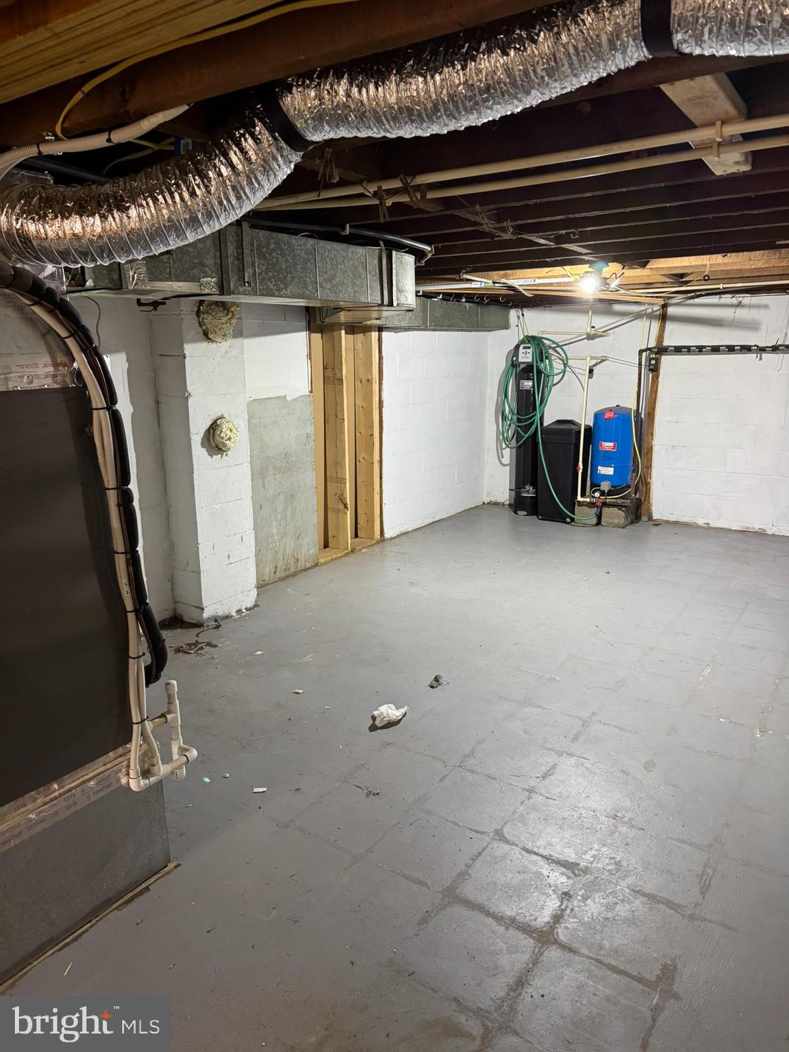 10012 Ellis Road Manassas, VA 20111 - Photo 37 of 71 a view of garage